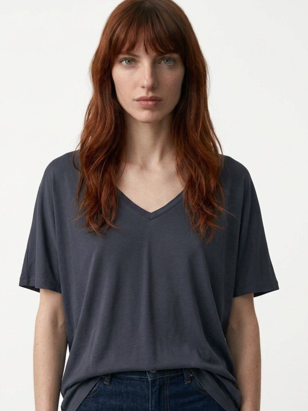 HELLY HANSEN | Thalia V-Neck Short Sleeve Blue Graphite Tee Women’s Size Large